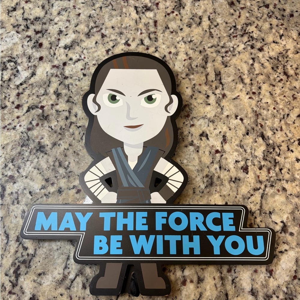 Hallmark Star Wars Character ‘Rey’ Sign with Stand and Wall Hanging